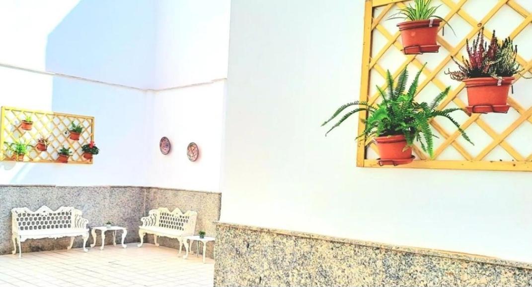 Hotel Reyesol 2*